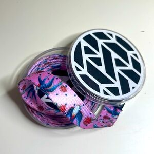 Zox Hoodie strings in Love knows no bounds design